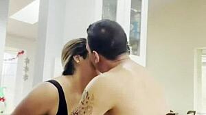orgasmo casero con latina caliente