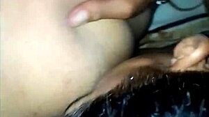 Culona sumisa se folla dos desconocidos despu�s de fiesta casero real