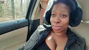 Southern dick sucker gives roadside assistance with deepthroat