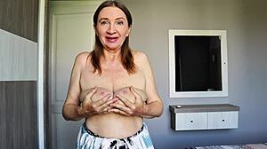 Mi padrastro me hace anal con su polla
