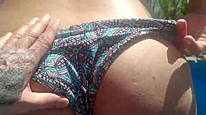 Mamando La Verga De Mi Novio En La Piscina