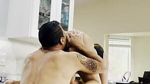 orgasmo casero con latina caliente
