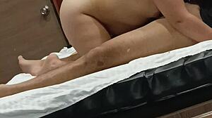 esposa infiel leaves all his milk inside me