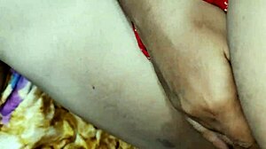Guy seduces married ex girlfriend in bedroom