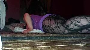 quick orgasm from grinding on floor