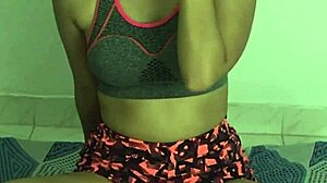 Latina Culona De 20 Anos Doing Exercise Gets Fucked Hard