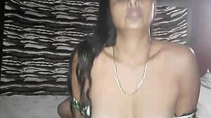 La puta de karely ruiz quiere sexo duro