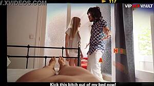 Two babes share sloppy head on bed