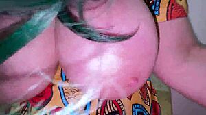 Stepson caught mature beauty posing and gave her triple pleasure