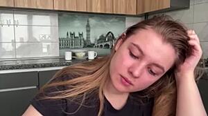 Jucielussie Morning Masturbating On The Kitchen