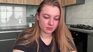 Jucielussie Morning Masturbating On The Kitchen