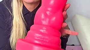 reviewing my new 13 inch bulldog dildo
