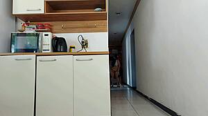 sexo arriscado enquanto meu marido estava no banho
