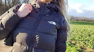 Meet a stranger in the woods and after a blowjob we fucked outdoor on first date