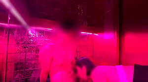 【elevator sex】「寒いんで抱き合いませんか？」休日のオフィスビル。初対面男女が挿入、中出し。