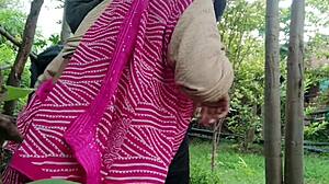 khet par akeli mili bhabhi