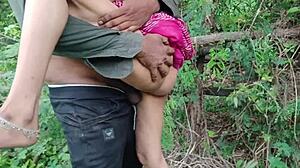 khet par akeli mili bhabhi