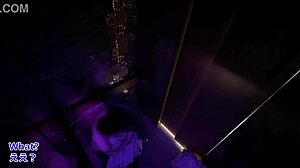 【elevator sex】「寒いんで抱き合いませんか？」休日のオフィスビル。初対面男女が挿入、中出し。
