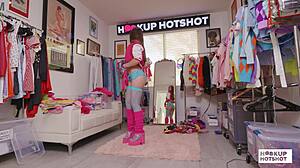 Bts exotic beauty kalani luana strips down behind the scenes