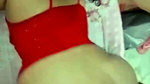 natal is here and the whore wants the gift
